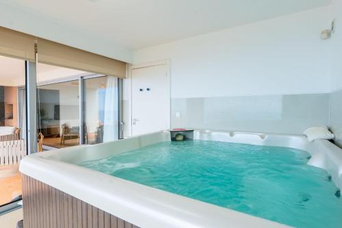 Villa Longtail by LovelyStay