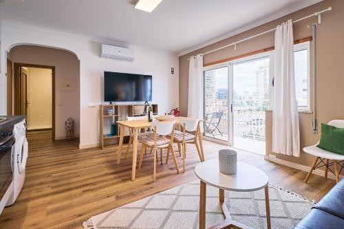 Neu renoviertes Apartment Sabine mit seitlichen Meerblick