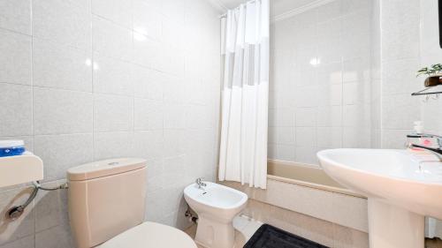 Cosy apartment 200m from the sea