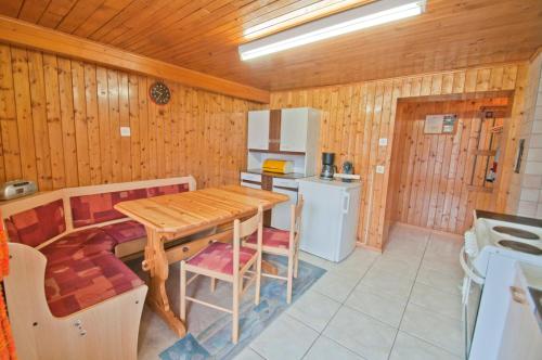 Chalet Heiderösli, Apartment Distelhorn