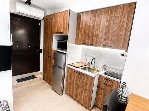 Neos Kosmos Living Space 200m from Metro