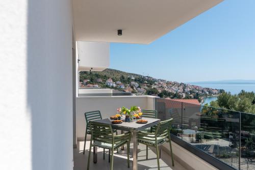 Premium Apartment Mares with spectacular Sea View