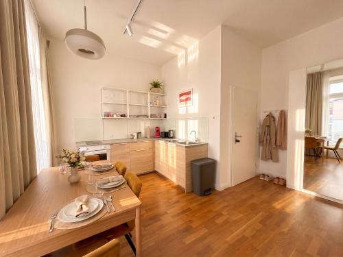 Apartment close to train station Meidling - T1