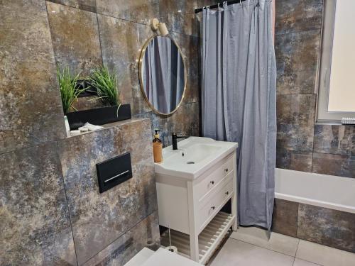 Jacuzzi Suites & Domek Krucza