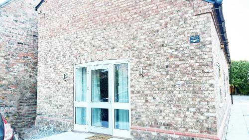 Apple House mews photo 30