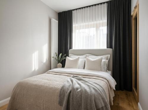 Golden Apartments Warsaw - Luxury 2-Bedroom, Mennica Residence&41