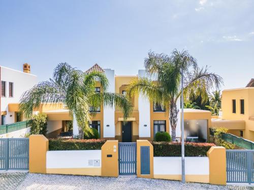 Villa Harmonie by Ocvillas