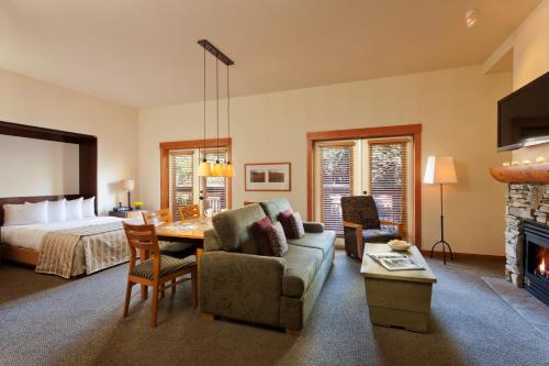 Foto dalla galleria di The Village Lodge a Mammoth Lakes