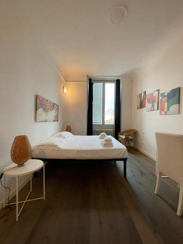 Bright & Central Apartment