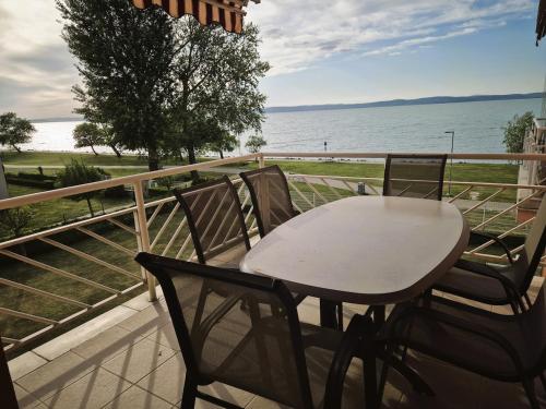 Beszédes 66 Apartman Siófok by BLTN