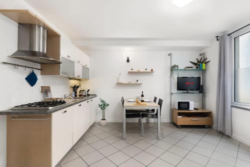 Modern Retreat Corso Buenos Aires MI WiFi and AC