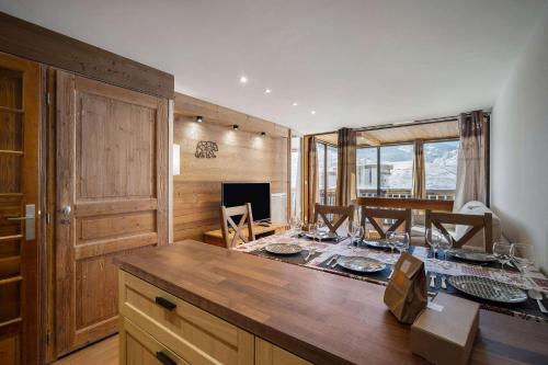 Ski in and out Bright Alpine Flat with Mountain view