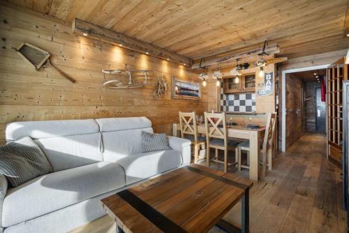 Mountain View Ski In Out Apartment