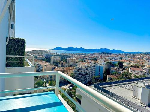 Vue mer 2 chambres Gallia Centre Cannes parking