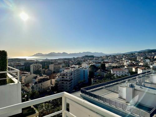 Vue mer 2 chambres Gallia Centre Cannes parking
