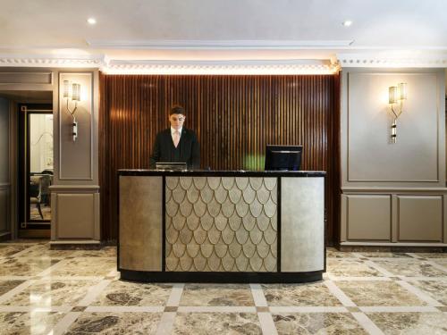 Galeriebild der Unterkunft Flemings Mayfair - Small Luxury Hotel of the World in London