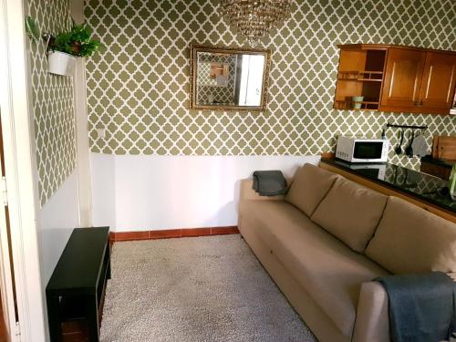 Cozy Sintra Townhouse
