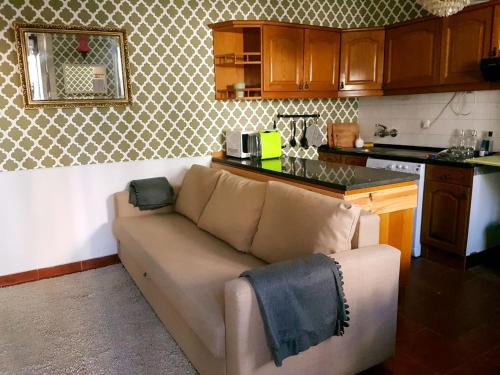 Cozy Sintra Townhouse