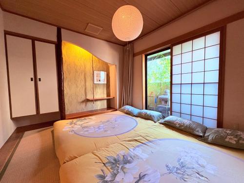 青葉邸-CHIKU-1 Min Walk to Glico and Dotonbori 100sqm 3BR Japanese Residence