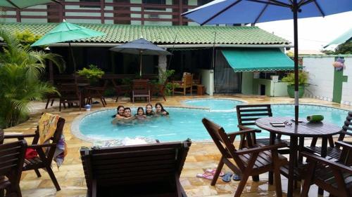 Kolam renang di atau dekat dengan Pousada Recanto Verde e Mar