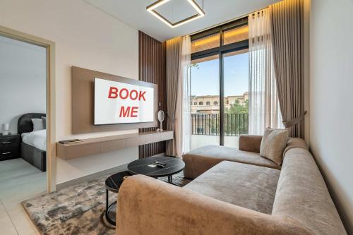 Free housekeeping visits during your stay - StayShort - Fresh 2 Bedroom Apartment in JVC that Sleeps 5