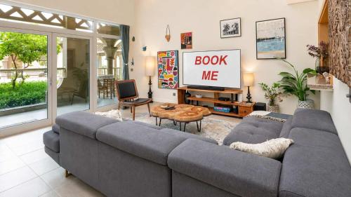 Free housekeeping visits during your stay - StayShort - 2 Bed in Palm Jumeirah Sleeps 4 with Beach Access