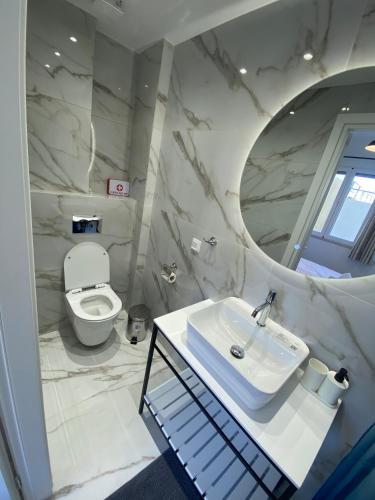 Alegria Piraeus Port Apartment