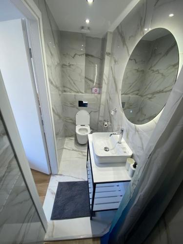 Alegria Piraeus Port Apartment