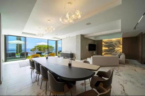 Seaview Villa California