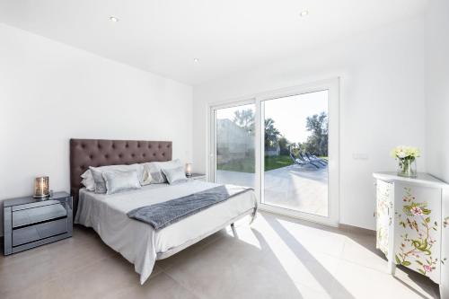 Villa Benisamar Beautiful And Elegant 5 Bedroom - Short Walk Carvoeiro