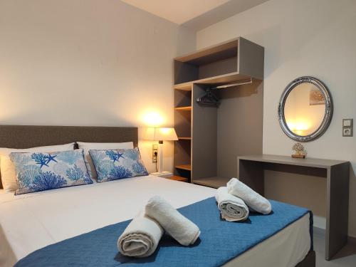 Beachfront Kala's Suites Apartments