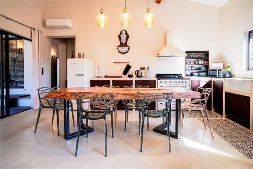 Villa Between Mountains And Sea In Pianelli