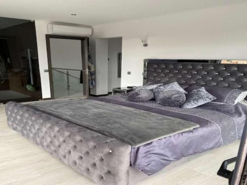 Contemporary Carvoeiro Villa 4 Bedrooms Villa Bonita Balcony Sea Views