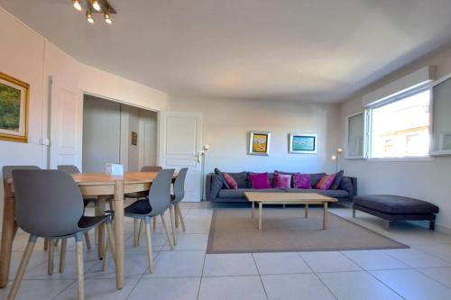 3BR in Cannes with Swimming Pool Terraces Parking & AC - BENAKEY