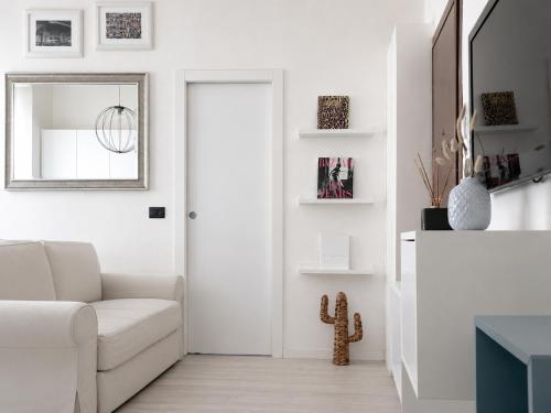 The Boutique Houses - Navigli - Tram 2 Direct to Duomo - Milan City Center