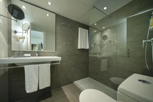 Bany a BQ Apolo Hotel