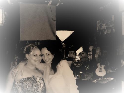 two women standing next to each other in a room at Anahuaska Art - Suites Temáticas in Panzares
