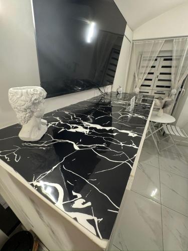 House Luxury Toto