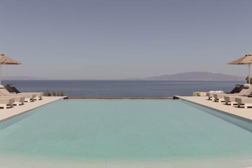 Filomare Oia Suites