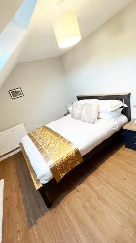 Apple House mews photo 3