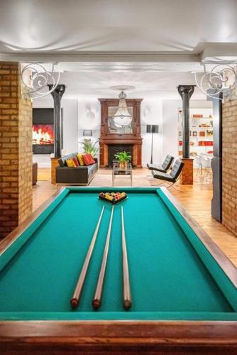 Dior apartment Reims