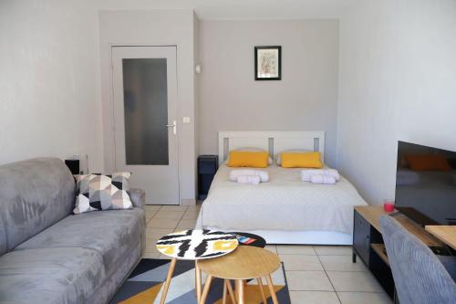 Cozy studio ST Roch with a terrace
