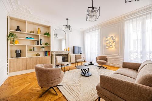 Amazing Apartment # Champs Elysées # Paris 8 # AC