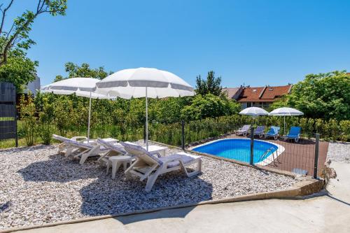 Domagoj boutique apartmants with heated swimming pool