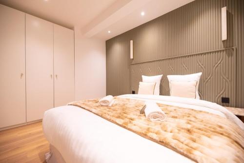 Modern Apartment in Paris with AC