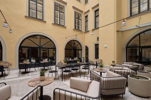 Hotel Palais Mailberger Hof — Balcony/Terrace