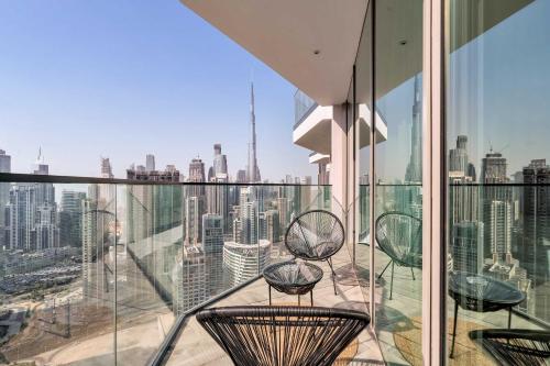 Free housekeeping visits during your stay - StayShort - Studio in Business Bay Sleeps 4 with Balcony