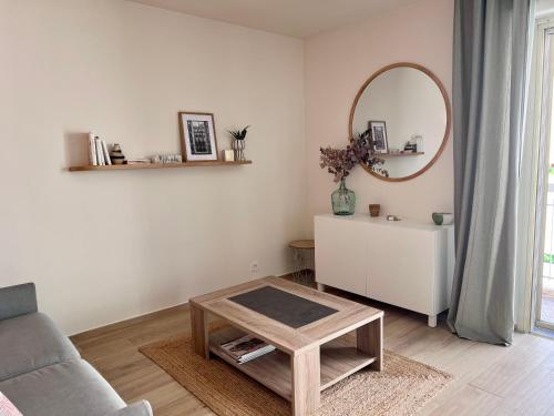 Magnifique studio cosy, central à Juan Les Pins avec parking