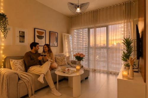 Downtown Dubai Apartment with Pool & Gym Access