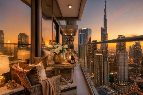 Paramount Luxury 2BR with Burj Khalifa Views